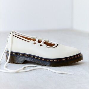 Dr. Martens Elphie Lace Up shoe RARE